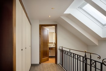Suite, 1 King Bed with Sofa bed, Balcony, Garden View (Balcony)