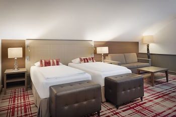 Classic Room, 2 Twin Beds (View)