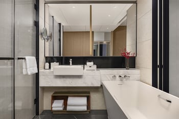 Swiss Select Room,1 King Bed, City View