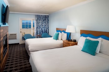 Premium Double Room, 2 Queen Beds, Beach View