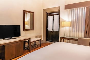 Novicias Cama King Size