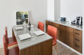 Suite (Domain)