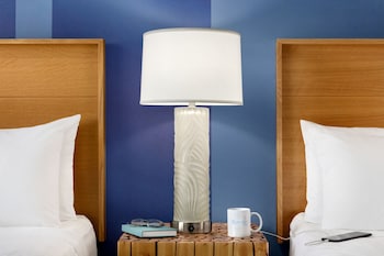 Deluxe Room, 2 Queen Beds, Accessible