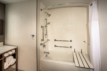 Room, 1 King Bed, Accessible, Non Smoking (Bathtub)