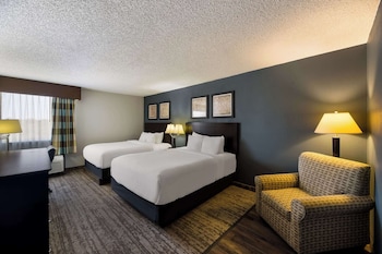Standard Room, 2 Queen Beds, Non Smoking