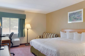 Queen Bed Accessible
