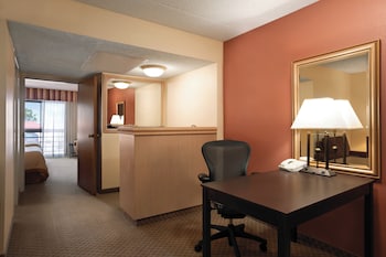 Room, 2 Double Beds, Non Smoking, Poolside