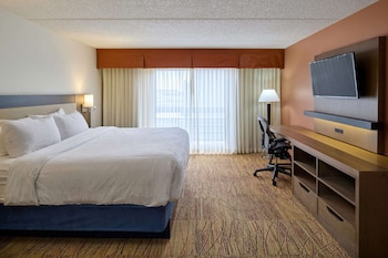 Suite, 1 King Bed with Sofa bed, Tower