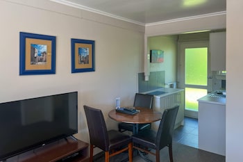 Studio (King, Spa Bath)