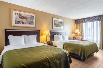 Deluxe Room, 2 Queen Beds, Non Smoking