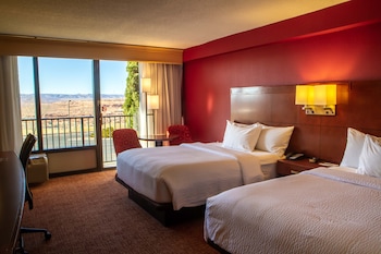 Room, 2 Queen Beds (Mobility Accessible, Tub)