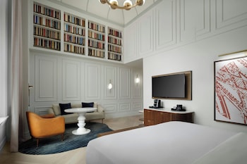 Deluxe Room, 1 King Bed