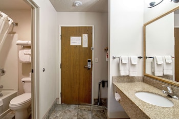 Standard Room, 2 Queen Beds, Non Smoking