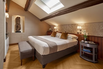 Suite, 1 King Bed