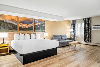 Deluxe Room, 1 King Bed, Non Smoking