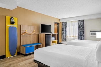 Room, 2 Queen Beds, Mobility Accessible, Non Smoking (Mobility, Roll-in Shower)