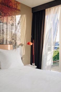 Comfort Room, 1 Double Bed, Balcony