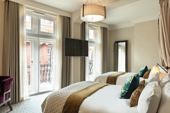 Premium Room, 2 Double Beds (Family Room)