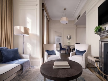 Suite, 1 King Bed (The Bloomsbury)