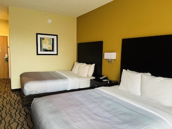 Standard Room, 2 Queen Beds, Non Smoking