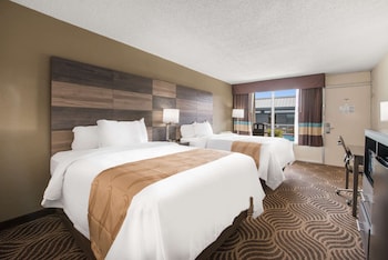 Standard Room, 2 Double Beds, Non Smoking