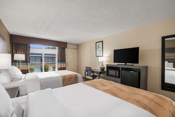 Standard Room, 2 Double Beds, Non Smoking