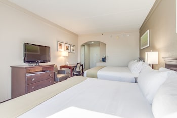 Standard Room, 2 Queen Beds, Accessible (Communication, Accessible Tub)