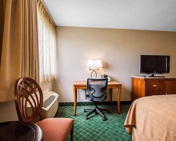 Standard Room, 2 Double Beds, Non Smoking