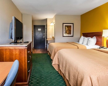 Standard Room, 2 Double Beds, Non Smoking