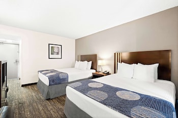 Standard Room, 2 Queen Beds, Non Smoking, Balcony