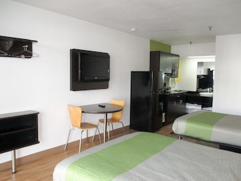 Deluxe Room, 2 Queen Beds, Smoking, Refrigerator & Microwave