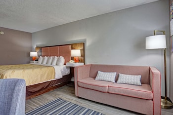 Suite, 1 King Bed, Non Smoking