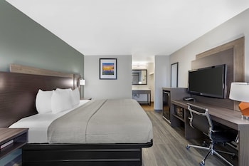 Standard Room, 1 King Bed, Smoking