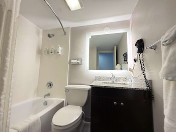 Room, 2 Queen Beds, Accessible, Non Smoking
