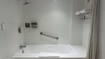 Superior Room, 1 King Bed