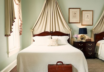House, 2 Double Beds (Carriage)