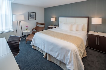 Deluxe Room, 1 King Bed