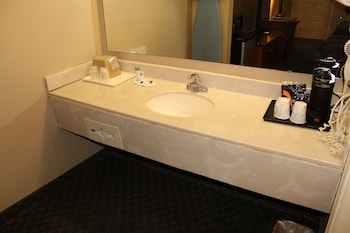 Suite, 1 King Bed, Non Smoking (2nd floor)