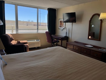 1 King Bed, Smoking