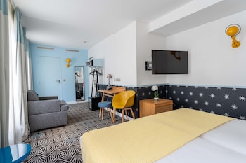 Privilege Room - Free soft minibar, courtesy tray, Chromecast - Digital press