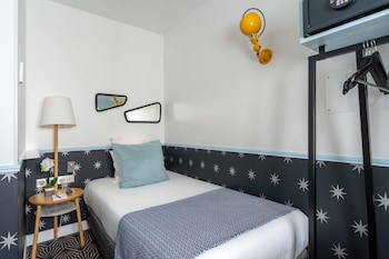 Single Room (Cocoon) - Free soft minibar, courtesy tray, Chromecast - Digital press