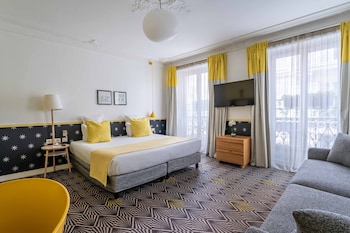 Quadruple Room - Free soft minibar, courtesy tray, Chromecast - Digital press