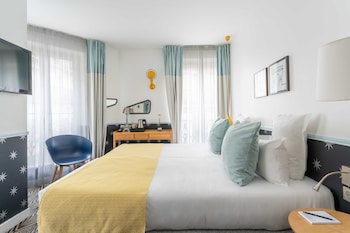 Family room, 2 bedrooms  - Free soft minibar, courtesy tray, Chromecast - Digital press
