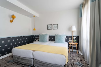 Privilege Room - Free soft minibar, courtesy tray, Chromecast - Digital press