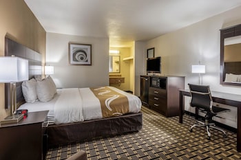 Standard Room, 1 King Bed, Smoking