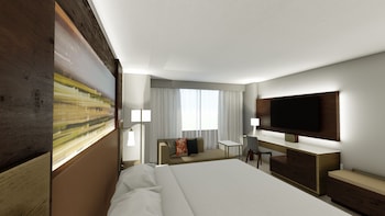 Club Room, 1 King Bed with Sofa bed (Mobility Accessible, Transfer Shower)