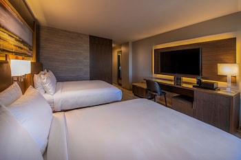 Club Room, 2 Queen Beds