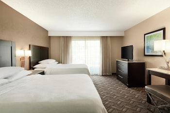 Suite, 2 Queen Beds, Accessible (Hearing Acc)