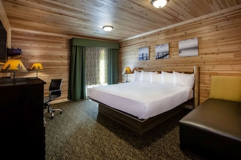 Deluxe Room, 1 King Bed, Accessible, Non Smoking (Mobility)
