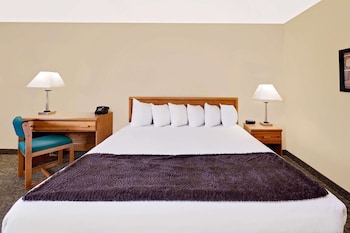 Standard Room, 1 King Bed